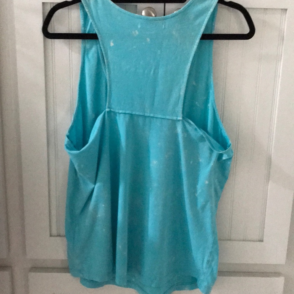 Volcom tank - Picture 3 of 4